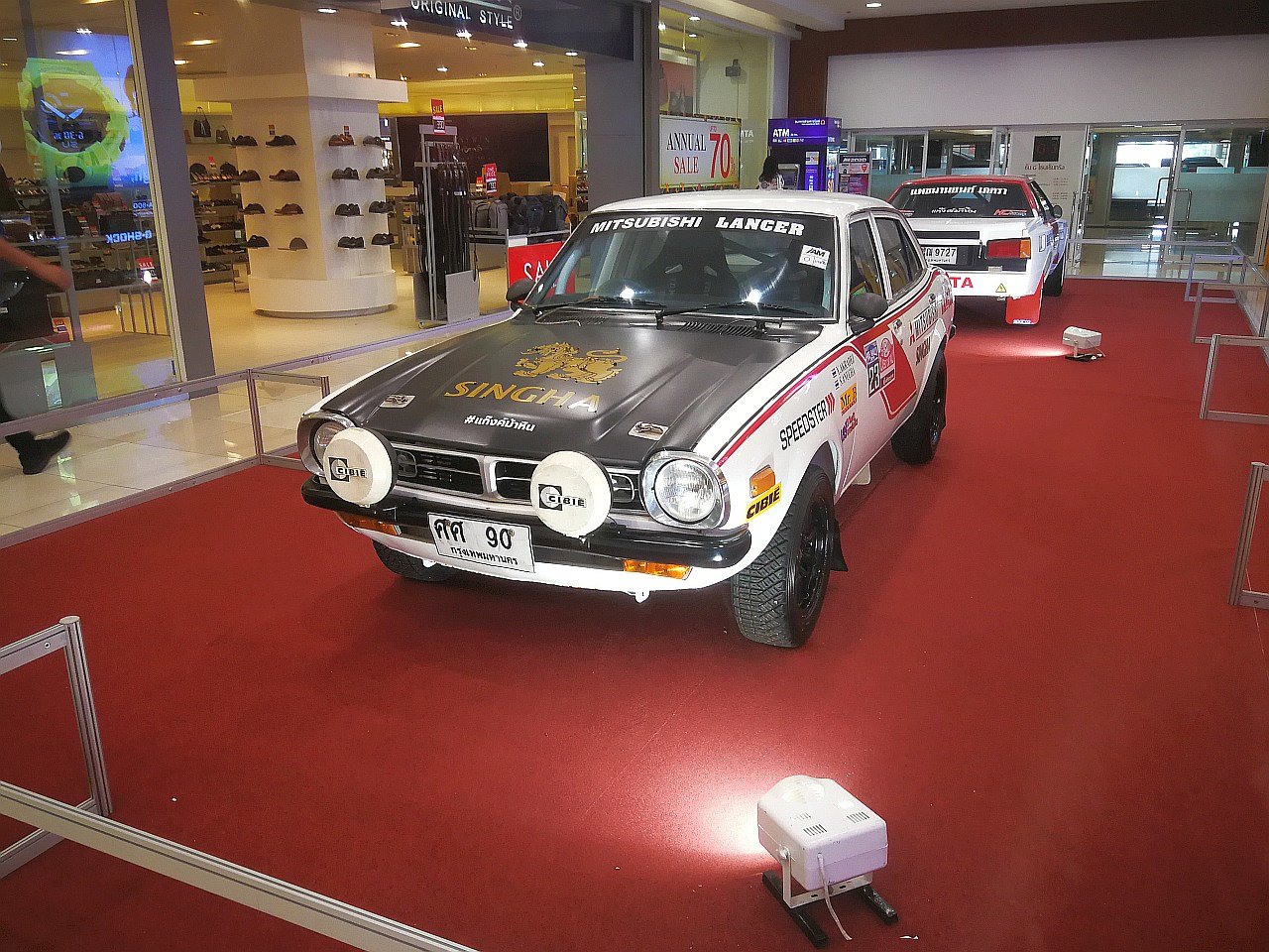 36MRUS.jpg.f178e9cb9f62467dffdda77721d297c1.jpg