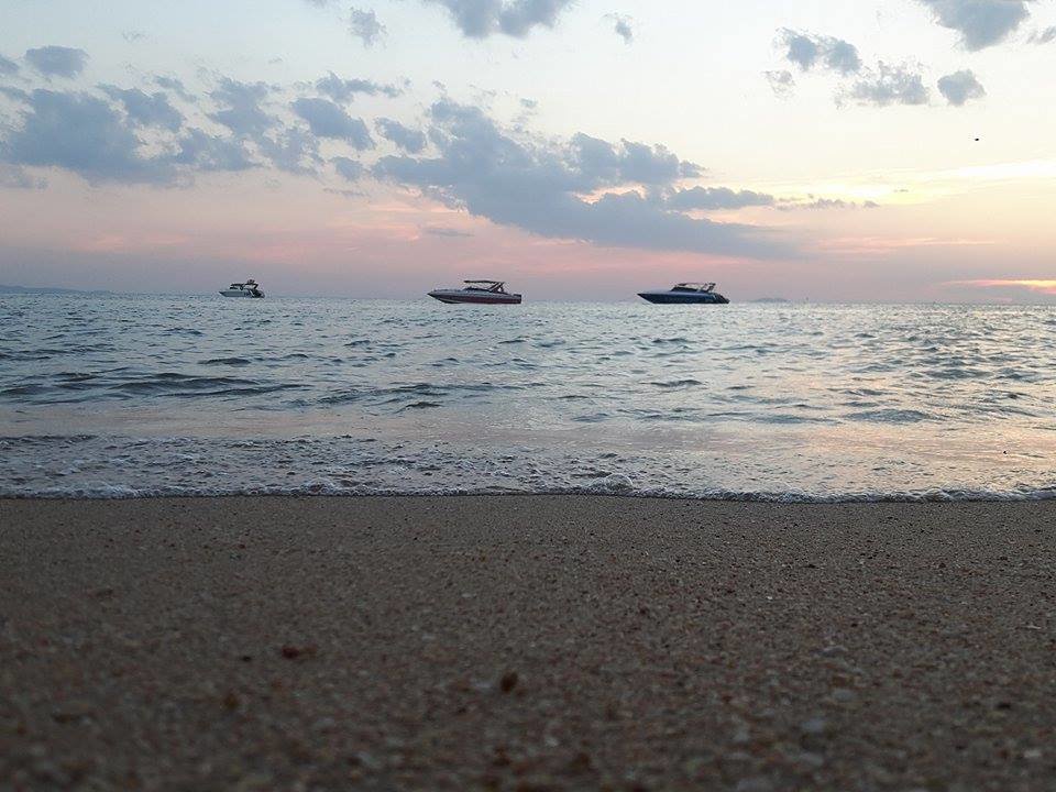 BOATS.jpg.c75af4b743096dd9659583aaed4cfb06.jpg