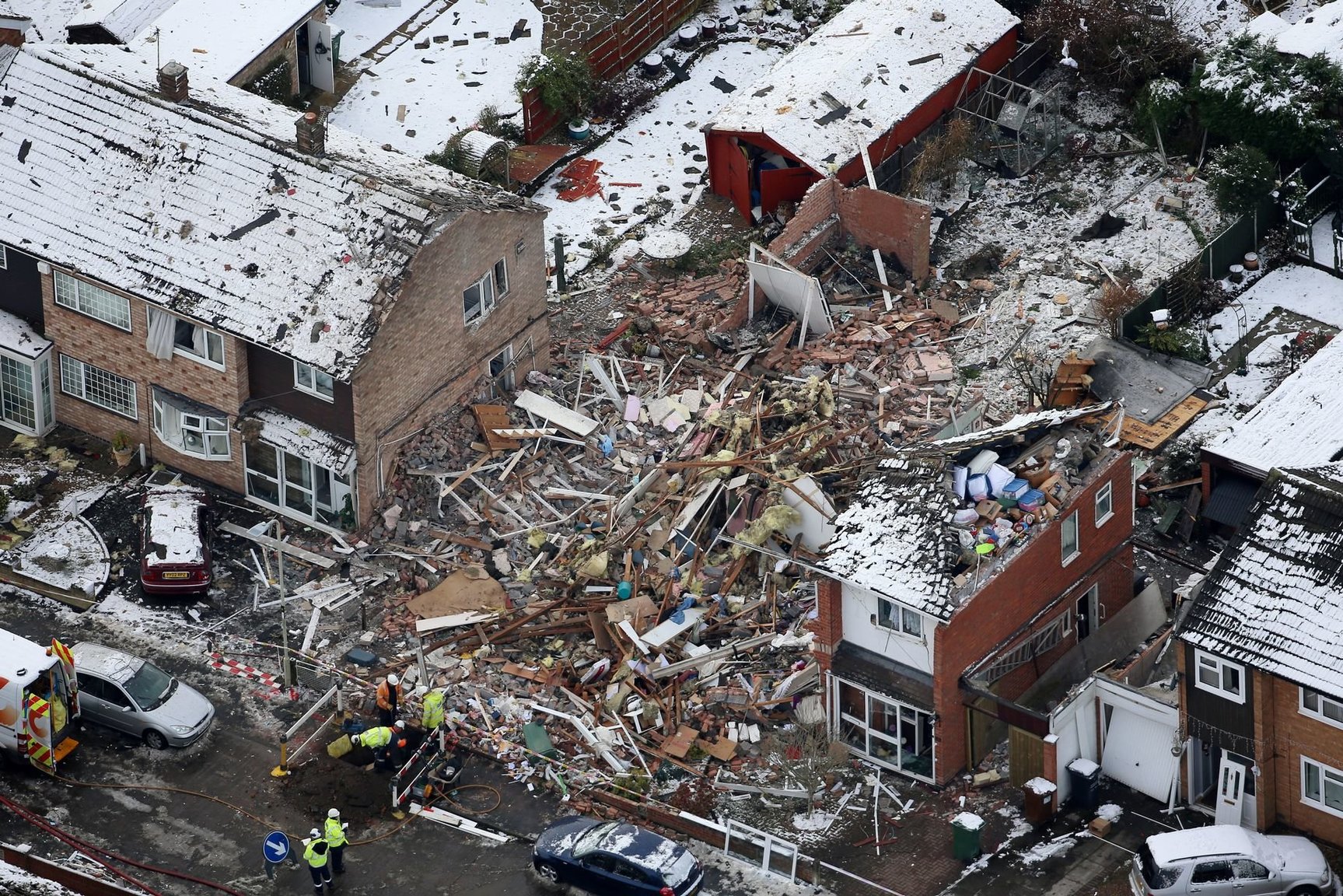 SWNS_BLAST_AERIAL_10.jpg