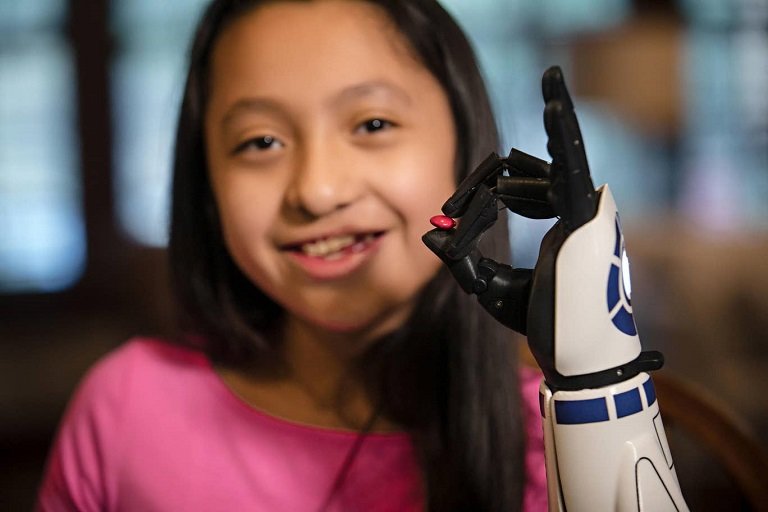 bella-star-wars-arm-01.jpg