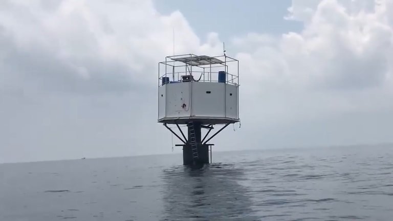 screenshotfromroyalthainavyfacebookvideo-1555562033024.jpg.d2f150e513cce7edcee6f5924abec267.jpg