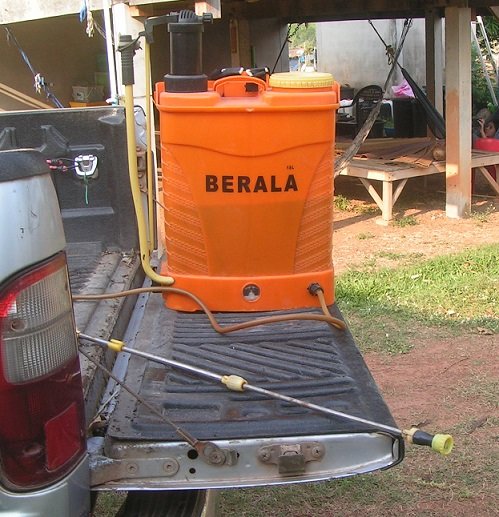 sprayer.jpg.38c8a48806349917f8c4eb4ef084cd2d.jpg