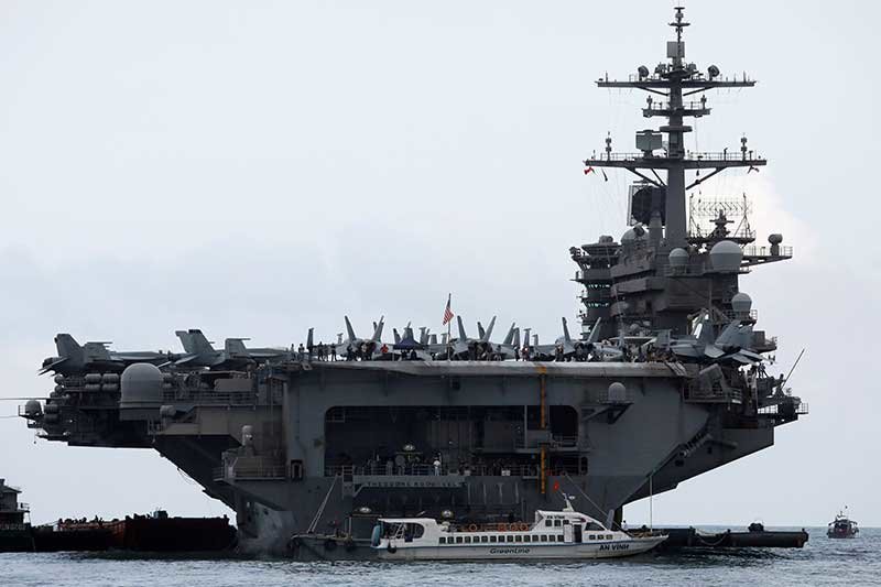 2020-04-01T185754Z_1_LYNXMPEG304S0_RTROPTP_4_HEALTH-CORONAVIRUS-USA-NAVY.JPG