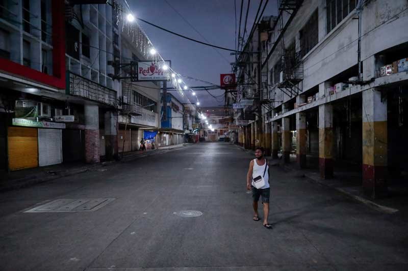 2020-04-02T035542Z_2_LYNXMPEG3106A_RTROPTP_4_HEALTH-CORONAVIRUS-PHILIPPINES-DUTERTE.JPG