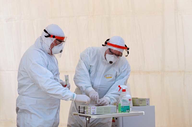 2020-04-06T164730Z_1_LYNXMPEG351LR_RTROPTP_4_HEALTH-CORONAVIRUS-ITALY.JPG