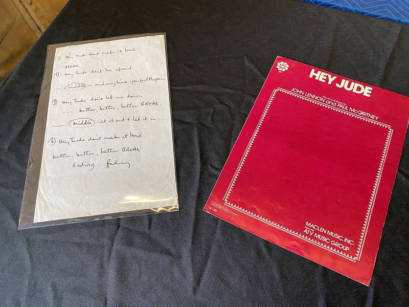 2020-04-11T000941Z_1_LYNXNPEG3A005_RTROPTP_4_MUSIC-BEATLES-AUCTION.JPG