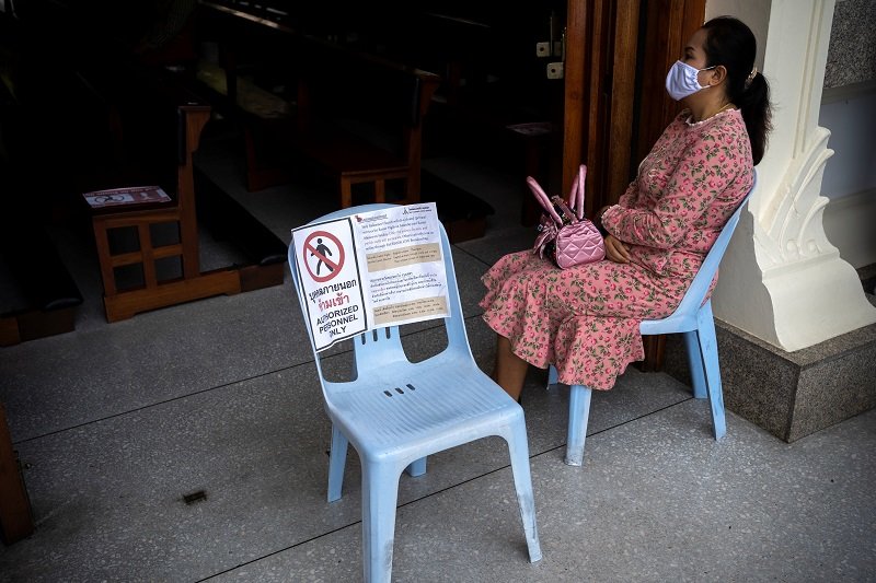 2020-04-13T060043Z_1_LYNXNPEG3C07J_RTROPTP_4_HEALTH-CORONAVIRUS-THAILAND-EASTER.JPG
