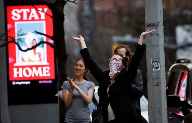 2020-04-14T213325Z_10_LYNXNPEG3D1UD_RTROPTP_4_HEALTH-CORONAVIRUS-USA-NEW-YORK.JPG