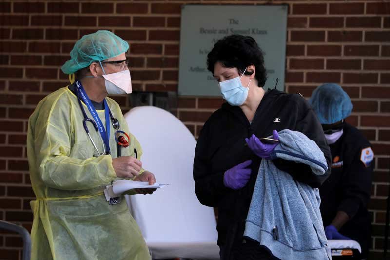 2020-04-14T221950Z_1_LYNXNPEG3D25X_RTROPTP_4_HEALTH-CORONAVIRUS-USA-NEW-YORK.JPG