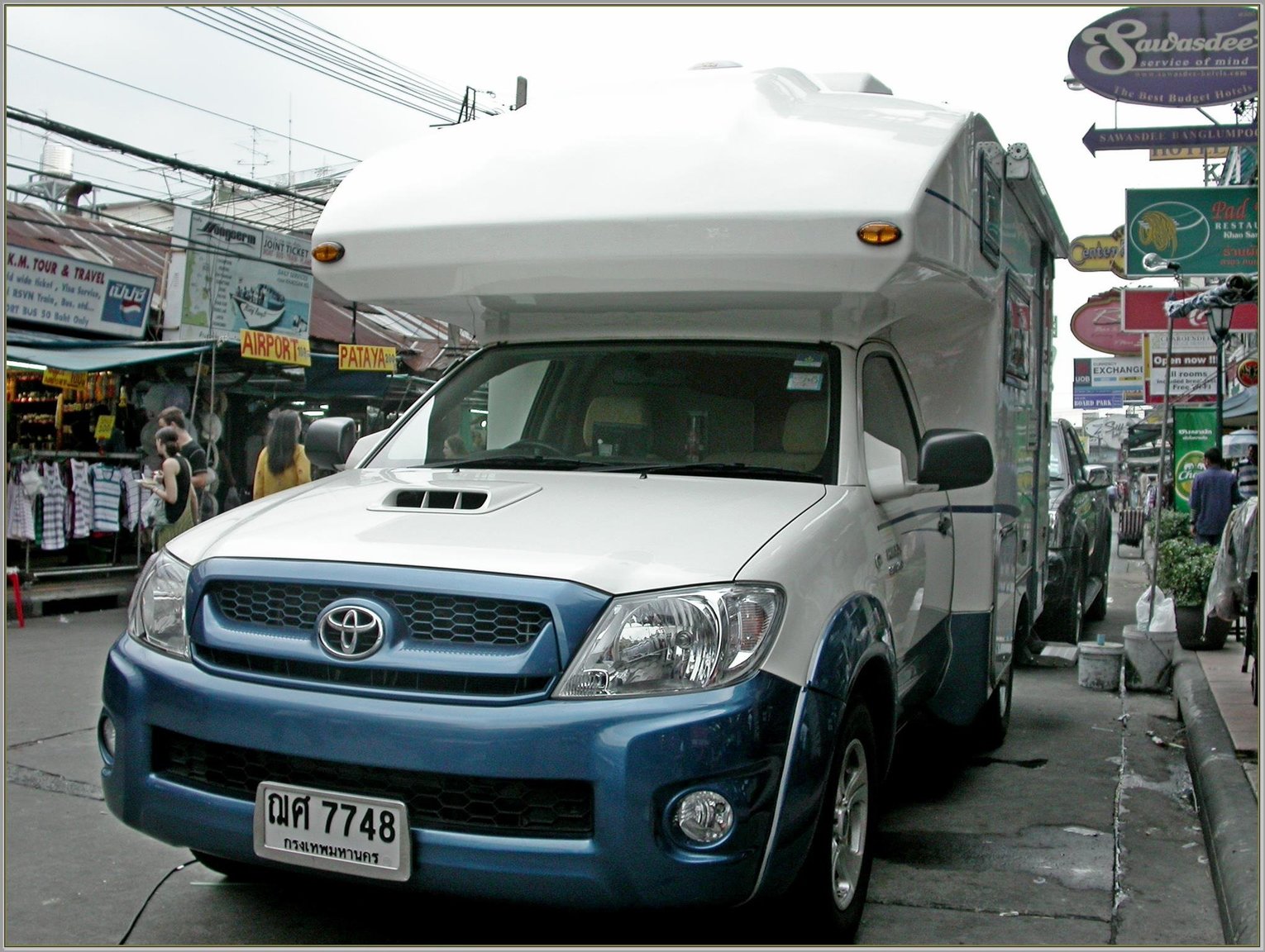 848287278_DSCN2009_Bangkok_camping_car(Copy).thumb.JPG.c160de6fa9a5206e2db56b1fa5d655f5.JPG