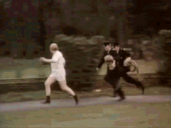 Yakety_sax.gif.89a7355b4aa61595f9c8884fa9d8a355.gif