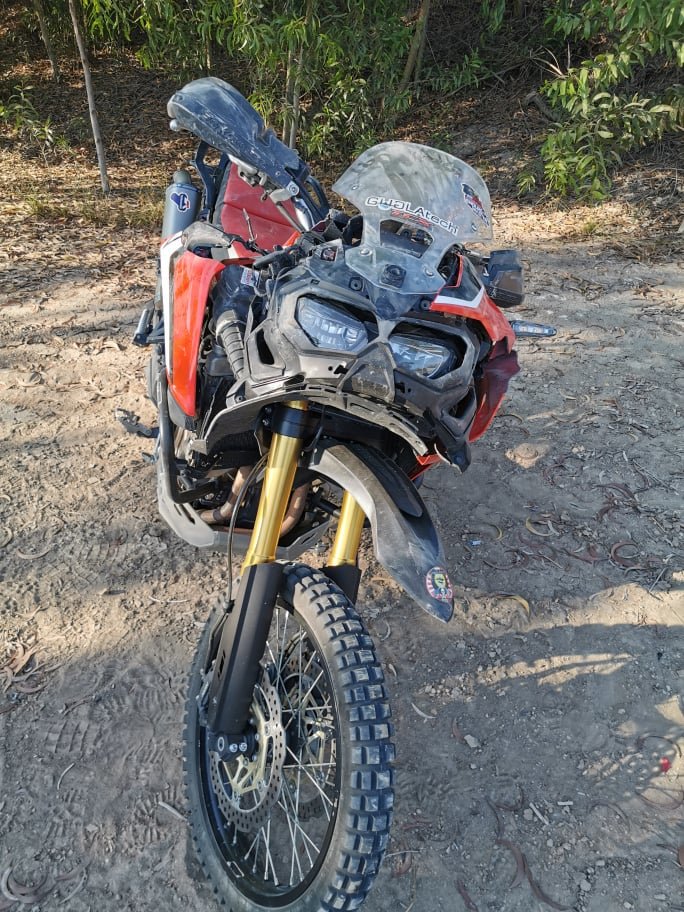 bike2.jpg.d6738b683e8cf999aee36e128c0849d2.jpg