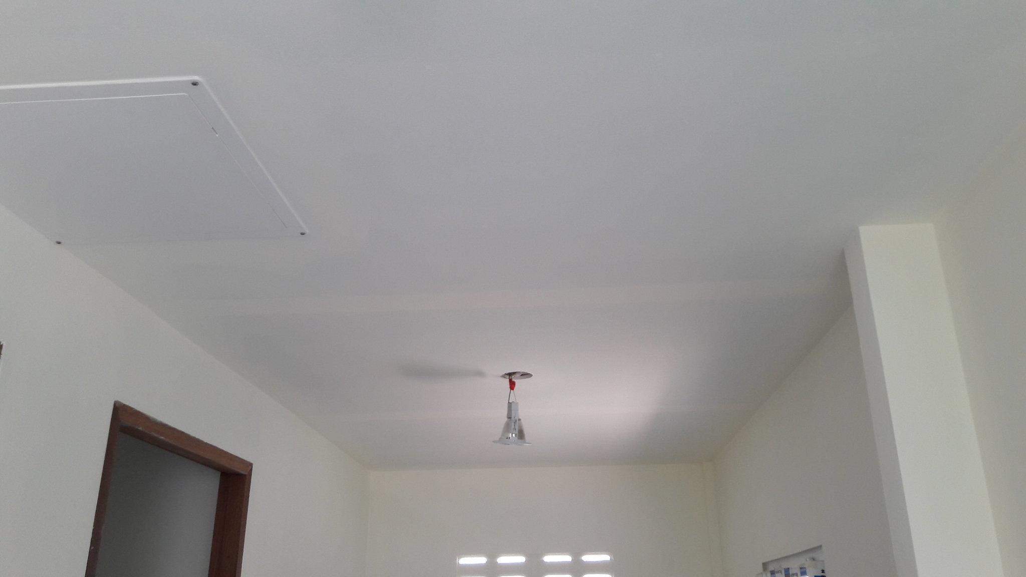 ceiling2.jpg
