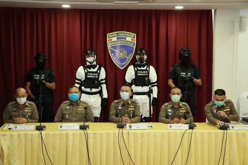 swat3.jpg.7be110f046f5be5eb15c7b1aaa2a16dc.jpg