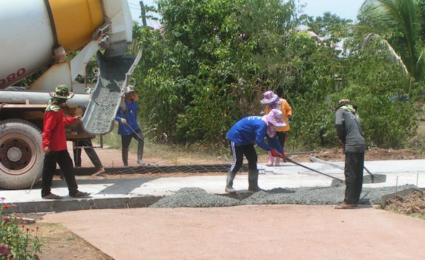 1414346985_concreting01.jpg.86670a4e49e4b4886444548d396ed8f4.jpg