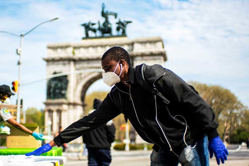 2020-05-03T162333Z_2_LYNXMPEG420HI_RTROPTP_4_HEALTH-CORONAVIRUS-USA-NEW-YORK.JPG