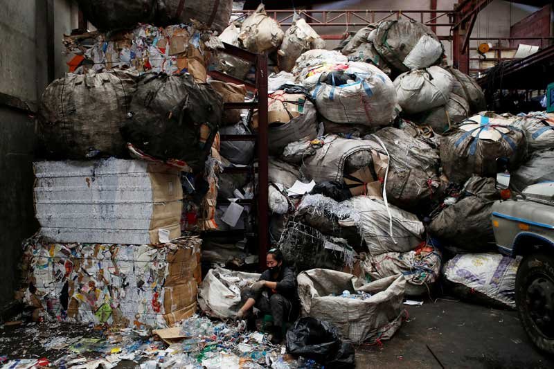2020-05-11T100123Z_1_LYNXMPEG4A0V8_RTROPTP_4_HEALTH-CORONAVIRUS-THAILAND-PLASTIC.JPG