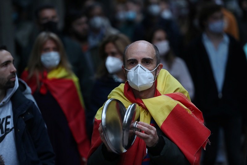 2020-05-16T204421Z_1_LYNXMPEG4F0S8_RTROPTP_4_HEALTH-CORONAVIRUS-SPAIN-PROTESTS.JPG