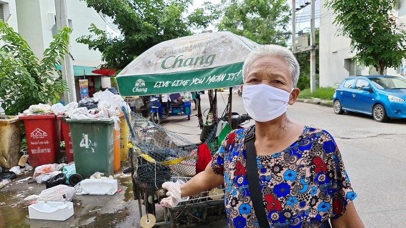 N-May-01-04-Sakonakorn-grandma-68-never-gives-up.jpg
