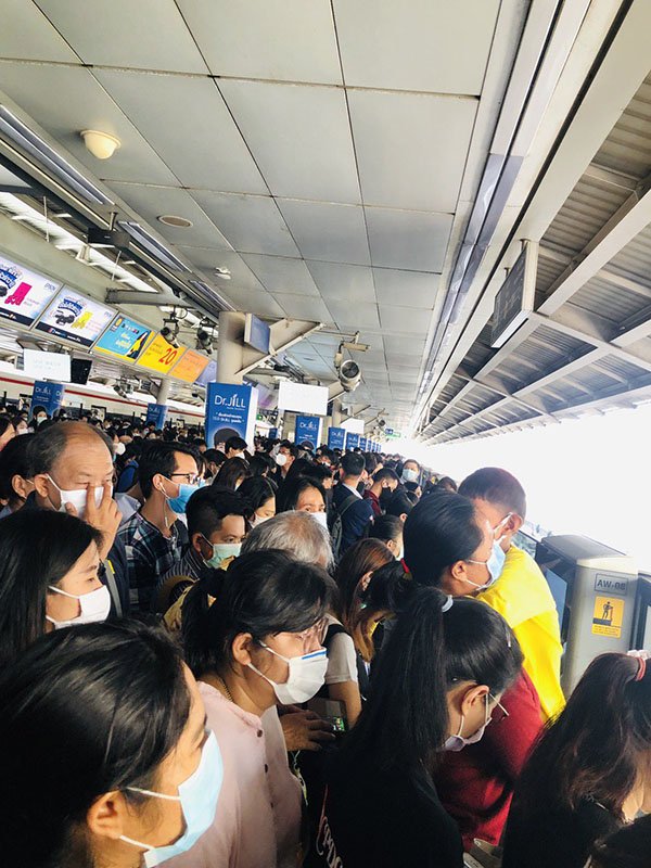 SkyTrainSDsmall.jpg.4a9b657cf3ed97d25a4ffe9cc4b787dd.jpg
