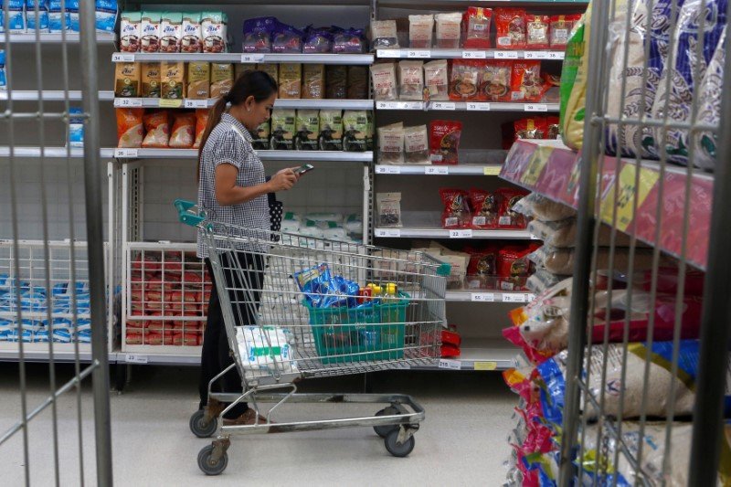 2020-06-04T033244Z_1_LYNXMPEG5308W_RTROPTP_3_THAILAND-ECONOMY-CPI.JPG