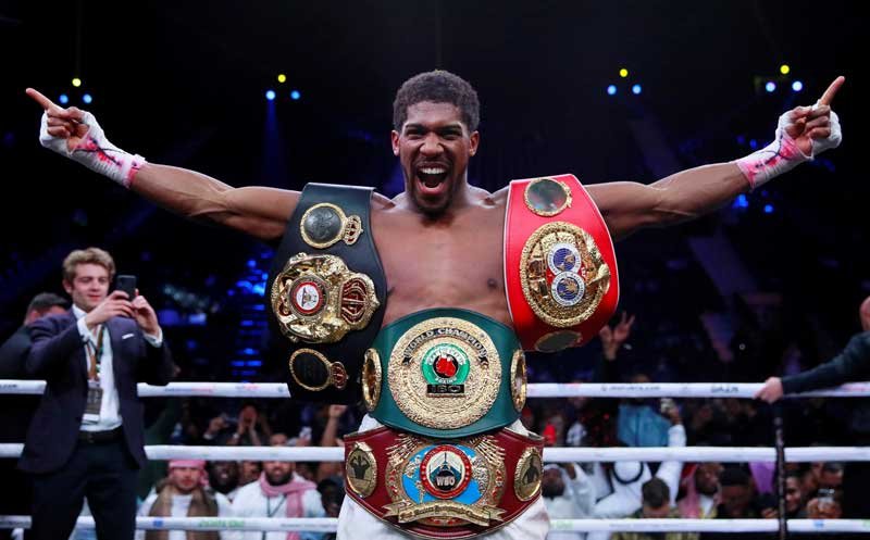 2020-06-10T152721Z_1_LYNXMPEG591MZ_RTROPTP_4_BOXING-HEAVYWEIGHT-FURY.JPG
