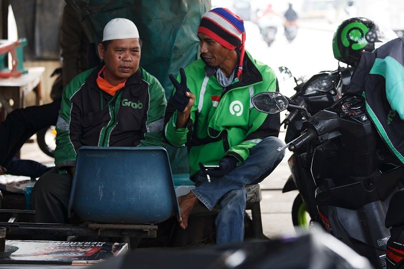 2020-06-11T044146Z_1_LYNXMPEG5A0B9_RTROPTP_4_HEALTH-CORONAVIRUS-GRAB-GOJEK.JPG