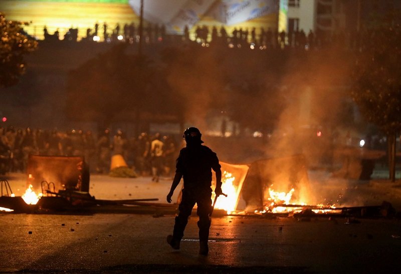 2020-06-12T212900Z_1_LYNXMPEG5B29F_RTROPTP_4_LEBANON-CRISIS-PROTESTS.JPG