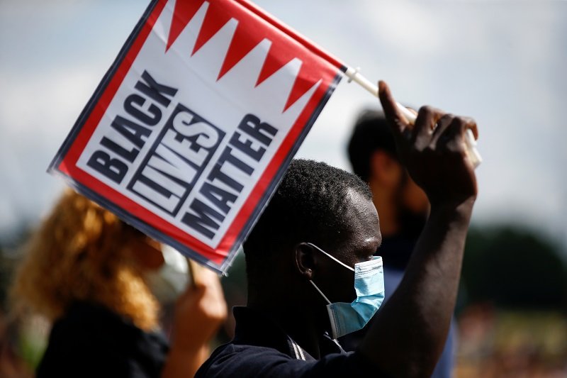 2020-06-20T161613Z_1_LYNXMPEG5J0I8_RTROPTP_4_MINNEAPOLIS-POLICE-PROTESTS-BRITAIN.JPG