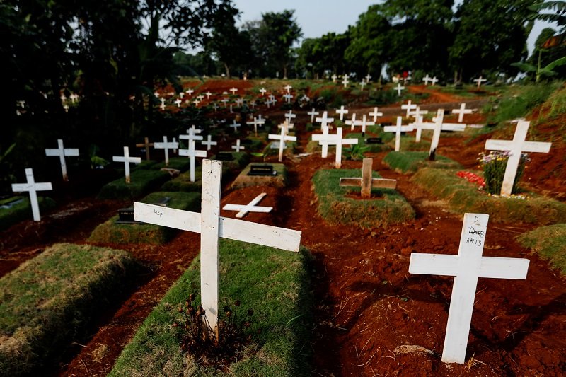 2020-06-27T090214Z_1_LYNXMPEG5Q099_RTROPTP_4_HEALTH-CORONAVIRUS-CASES-INDONESIA.JPG