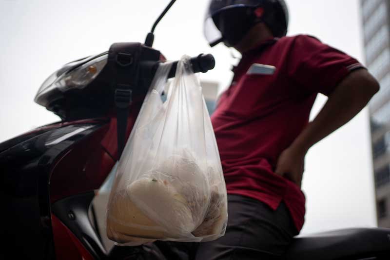 2020-06-30T125946Z_1_LYNXMPEG5T1CZ_RTROPTP_4_HEALTH-CORONAVIRUS-THAILAND-PLASTICS.JPG