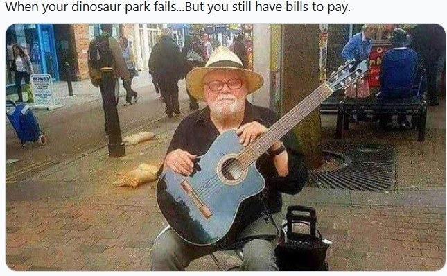 BuskingRichard.jpg.0d90e9180aaaee618dec723f85881813.jpg
