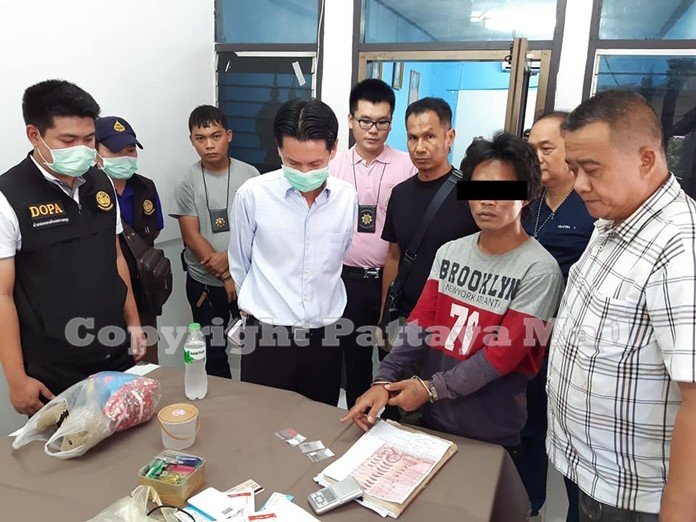 Pattaya-News-3-N-Jun-12-03-Pty-Banglamung-sting-op-bust-Ice-ring.jpg