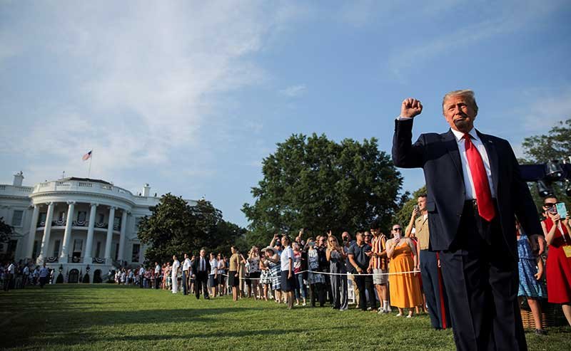 2020-07-05T020641Z_1_LYNXMPEG64016_RTROPTP_4_USA-JULYFOURTH-TRUMP.JPG