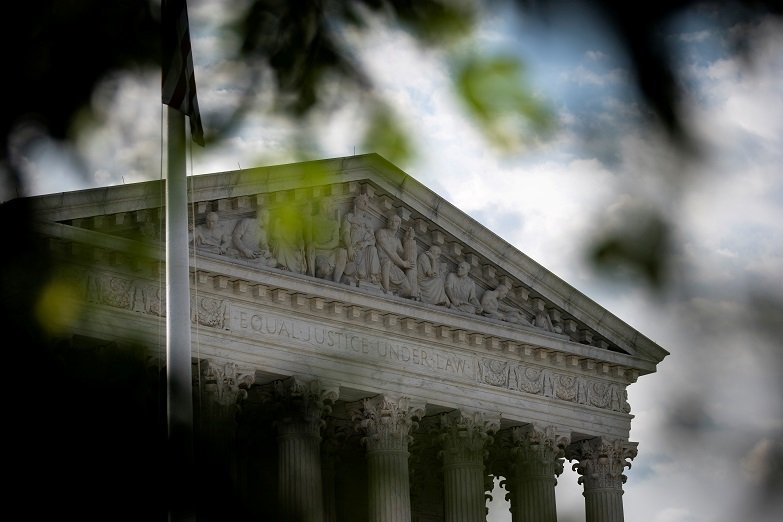 2020-07-14T082728Z_1_LYNXNPEG6D0FV_RTROPTP_4_USA-COURT-TERM.JPG