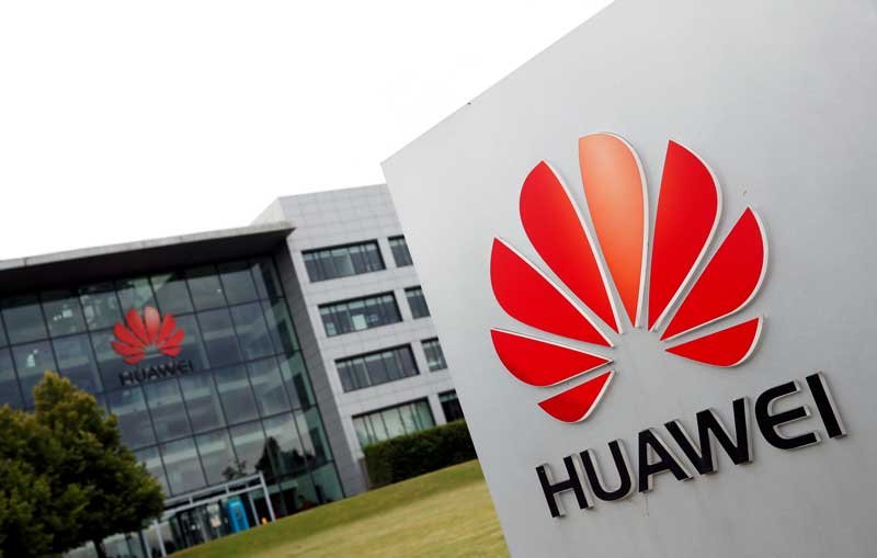 2020-07-15T143217Z_2_LYNXNPEG6E0JP_RTROPTP_4_BRITAIN-HUAWEI-TRUMP.JPG