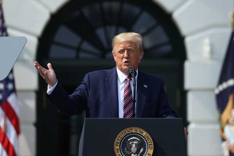 2020-07-19T143505Z_1_LYNXNPEG6I0AF_RTROPTP_4_USA-TRUMP.JPG