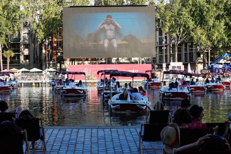2020-07-19T172014Z_1_LYNXNPEG6I0EI_RTROPTP_4_HEALTH-CORONAVIRUS-FRANCE-CINEMA-BOATS.JPG