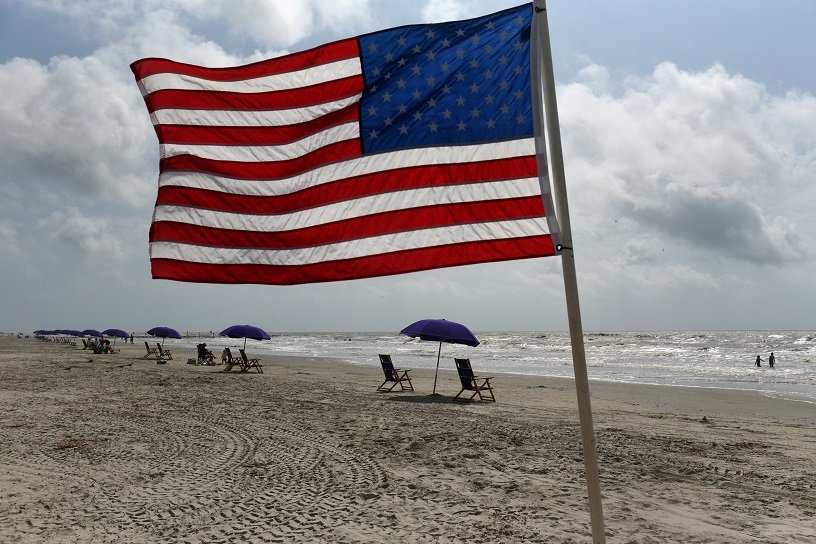 2020-07-20T050827Z_2_LYNXNPEG6J07H_RTROPTP_4_GLOBAL-ECONOMY-USA.JPG