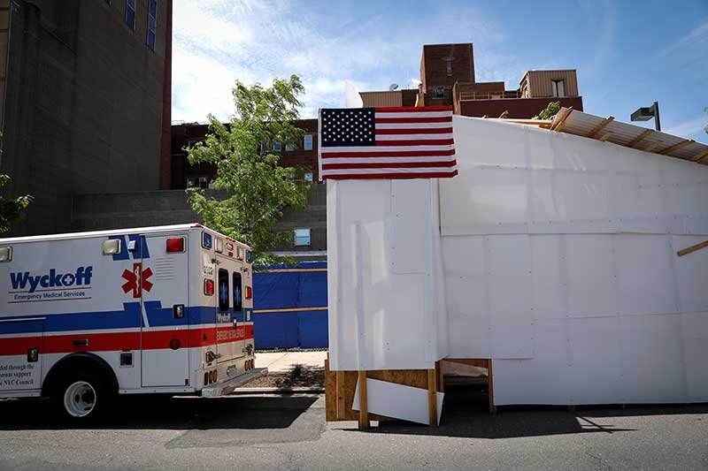 2020-07-23T031032Z_1_LYNXNPEG6M04C_RTROPTP_4_HEALTH-CORONAVIRUS-USA-NEW-YORK.JPG