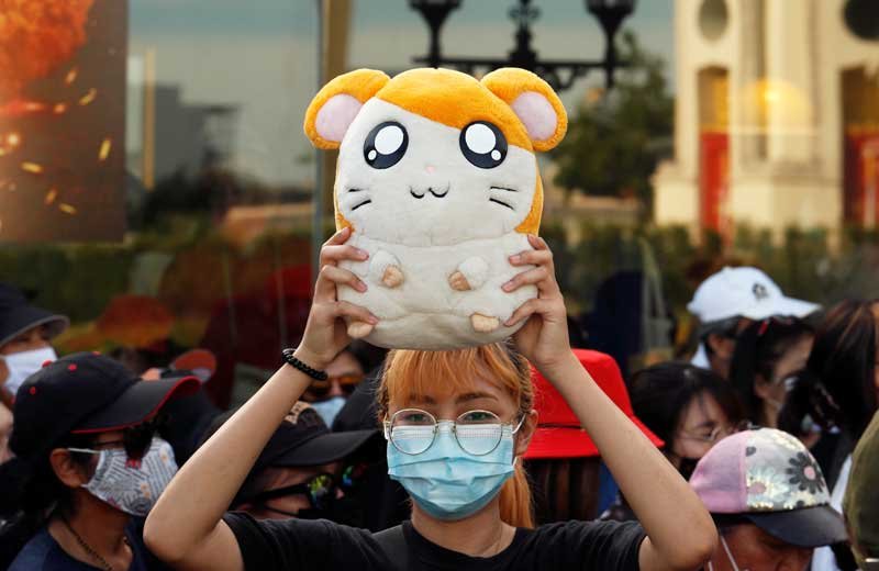 2020-07-26T162658Z_2_LYNXNPEG6P0CG_RTROPTP_4_THAILAND-PROTESTS.JPG
