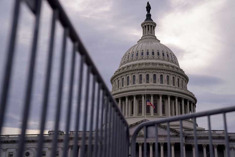 2020-07-27T101354Z_1_LYNXNPEG6Q0MK_RTROPTP_4_HEALTH-CORONAVIRUS-USA-CONGRESS.JPG