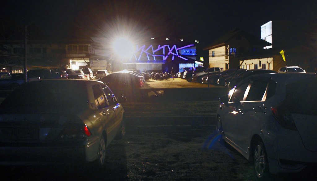 wIMG_0453_Car-park.jpg.8064e10dc1f04c2d85a19433358859a0.jpg