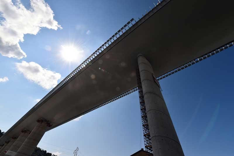 2020-08-02T183729Z_1_LYNXMPEG710BX_RTROPTP_4_ITALY-BRIDGE.JPG
