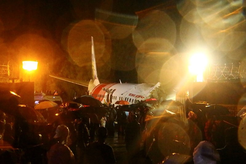 2020-08-07T173150Z_1_LYNXNPEG761DO_RTROPTP_4_INDIA-CRASH.JPG