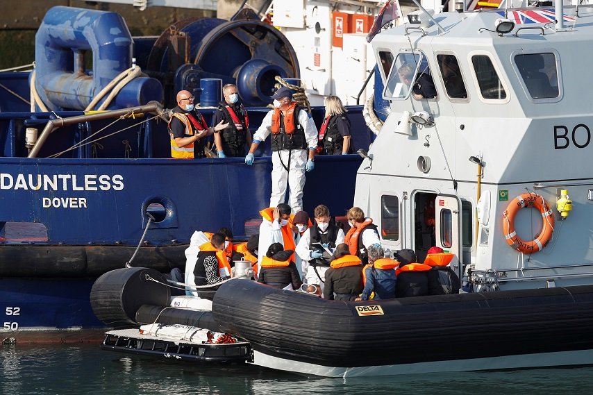 2020-08-10T103356Z_1_LYNXNPEG790QW_RTROPTP_4_EUROPE-MIGRANTS-BRITAIN.JPG