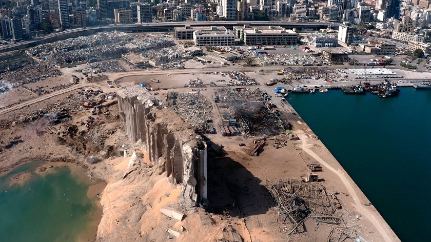 2020-08-10T210826Z_1_LYNXNPEG791OZ_RTROPTP_4_LEBANON-SECURITY-BLAST-AERIALS.JPG