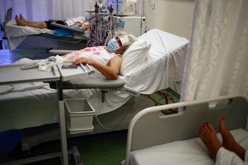 2020-08-12T151114Z_1_LYNXNPEG7B17E_RTROPTP_4_LEBANON-SECURITY-BLAST-HOSPITALS.JPG