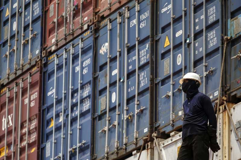 2020-08-14T071838Z_1_LYNXNPEG7D0E4_RTROPTP_4_THAILAND-ECONOMY-EXPORTS.JPG