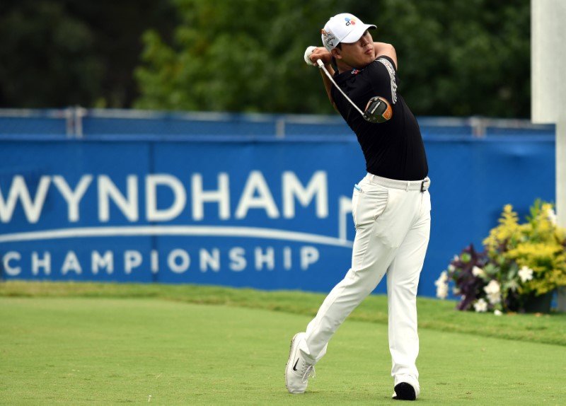 2020-08-15T203620Z_1_LYNXNPEG7E0K6_RTROPTP_3_GOLF.JPG